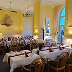 Hotel Schweriner Hof 3*