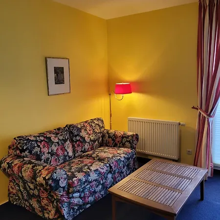 Np Schweriner Hof 3*