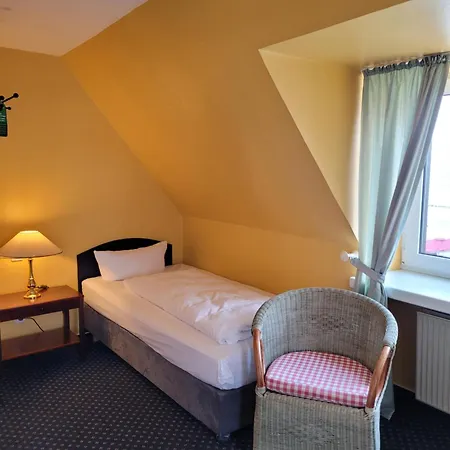 Schweriner Hof 3*