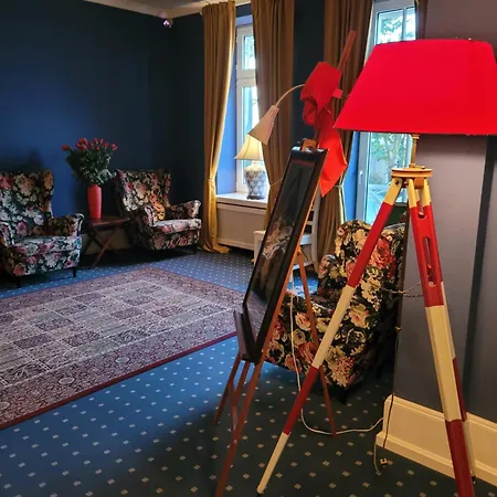 Schweriner Hof Hotel 3*