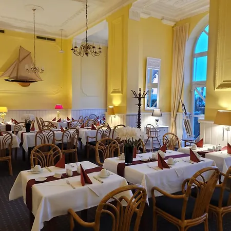 Hotel Schweriner Hof 3*