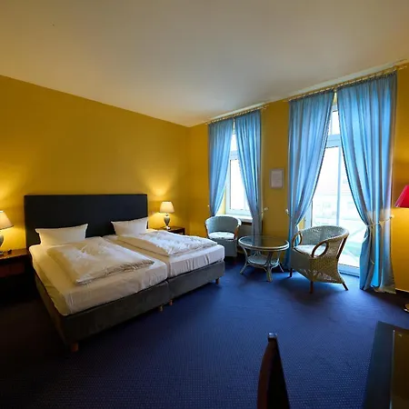 Schweriner Hof Hotel 3*