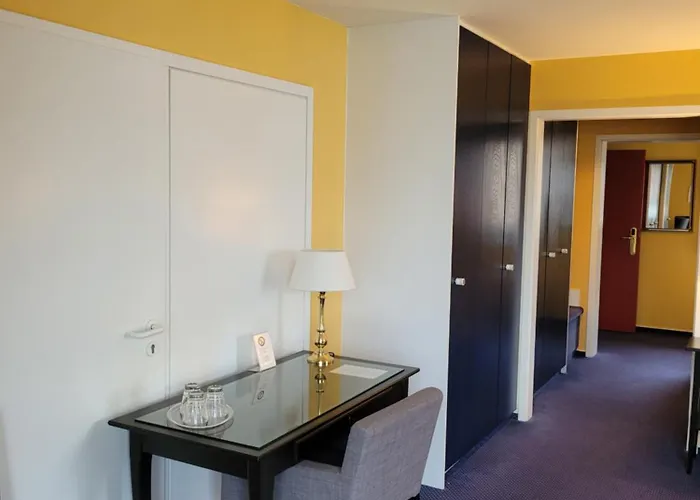 Schweriner Hof Отель